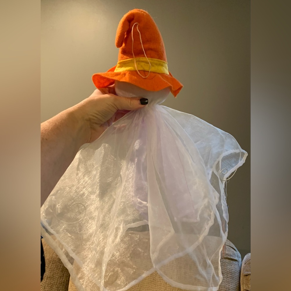 Ghostly Halloween Windchime, For Indoor or Covered Use, Like New - Picture 7 of 14